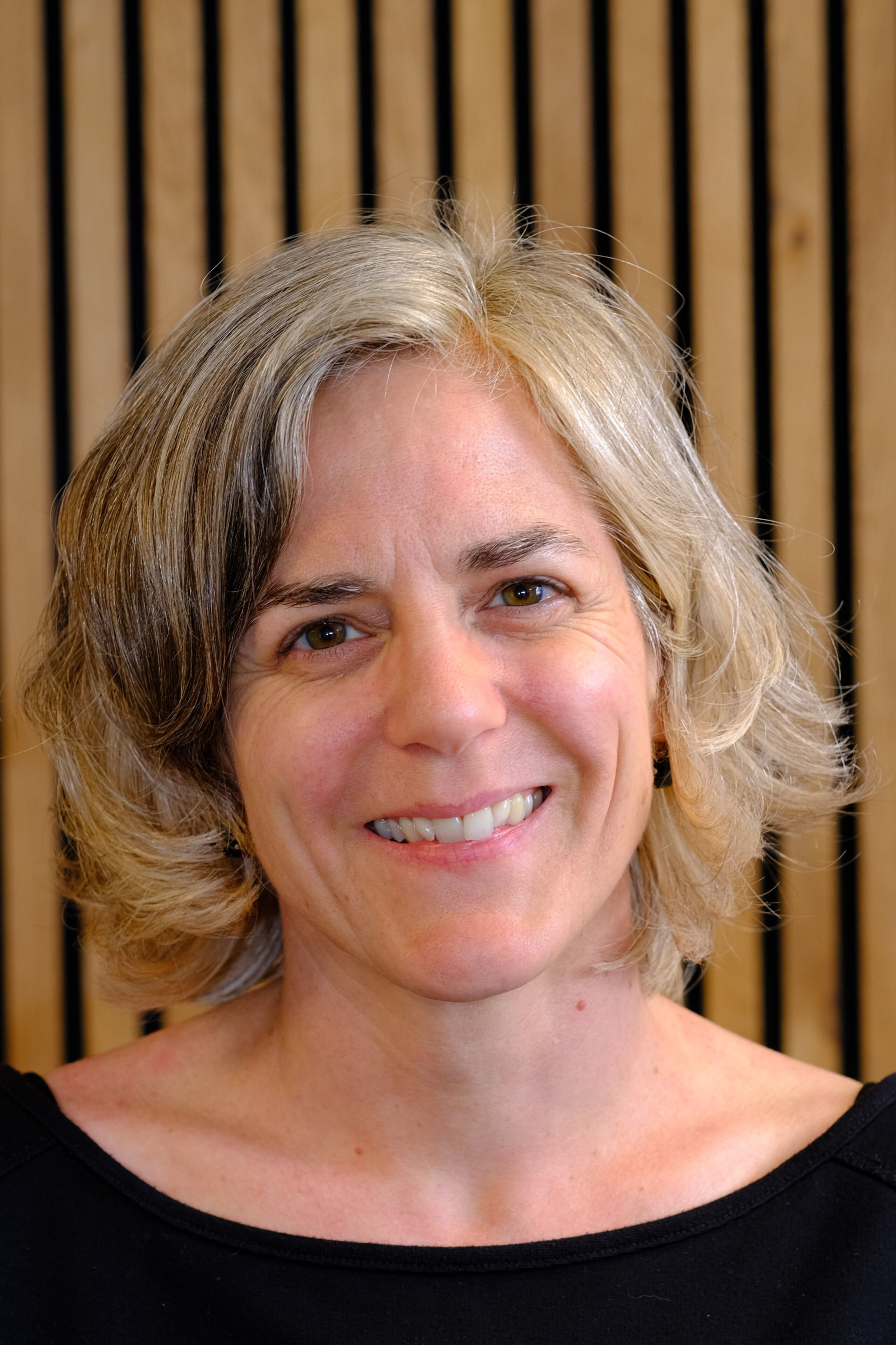 Mit Herz, Erfahrung und viel Freude begleite ich gerne andere Menschen - um sie zu stärken und für ein sinnvolles Miteinander.